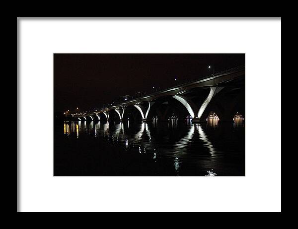 Washington Framed Print featuring the photograph Woodrow Wilson Bridge - Washington DC - 011356 by DC Photographer