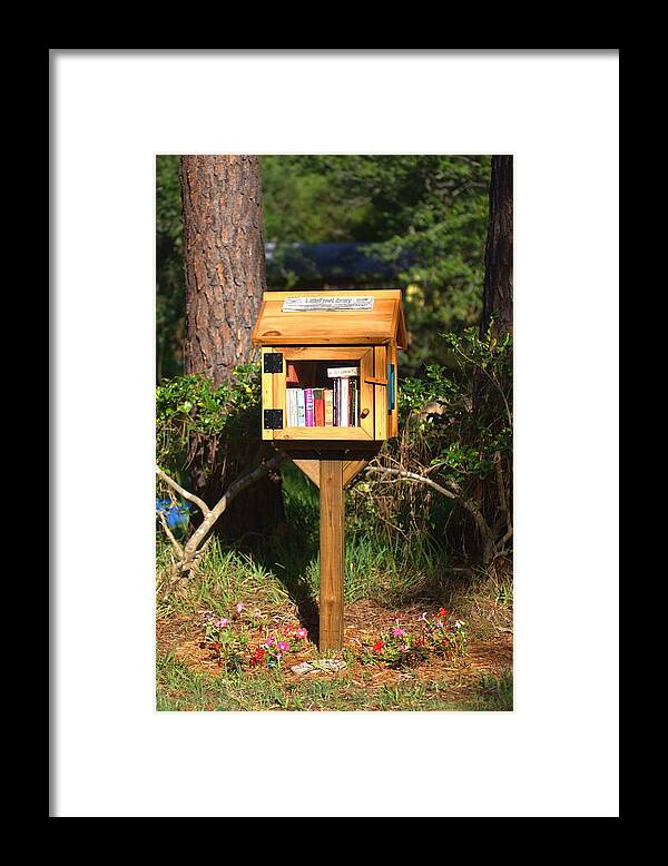 5691 Framed Print featuring the photograph World's Smallest Library by Gordon Elwell