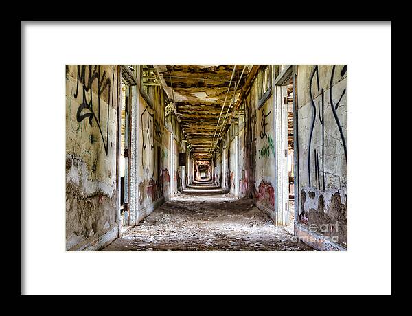  Framed Print featuring the photograph Ct 008 #1 by Chuck Alaimo
