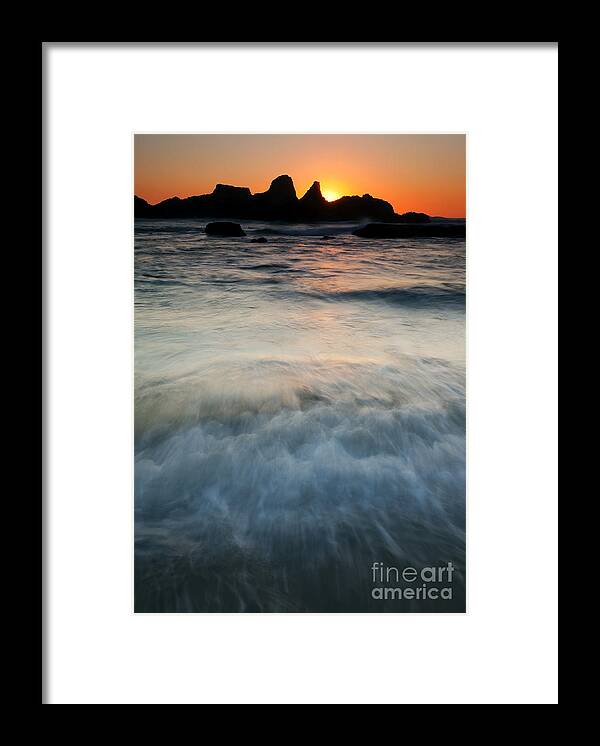 Seal Rock Framed Print featuring the photograph Rising Tide #1 by Michael Dawson