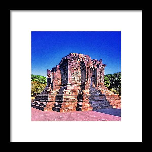  Framed Print featuring the photograph Instagram Photo #871342540549 by Ucoxz Lubis