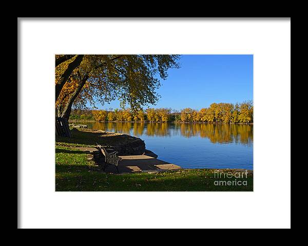 Color Photography Framed Print featuring the photograph A Place To Reflect by Sue Stefanowicz