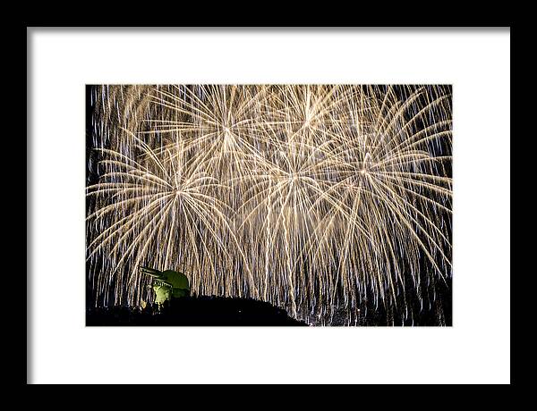 July 4th Framed Print featuring the photograph Above the Kite Hill by Yoshiki Nakamura