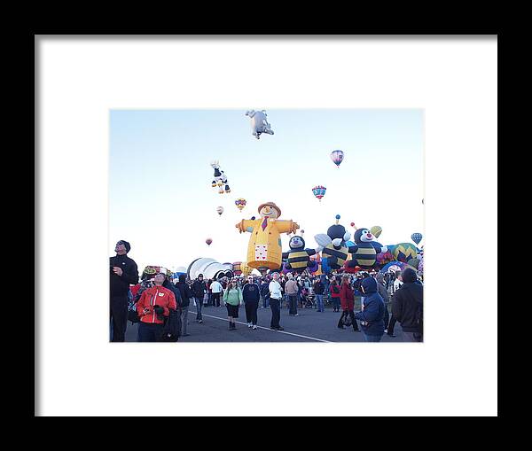 Albuquerque Ballon Fest New Mexico Framed Print featuring the photograph Ballons or twin Bees by Joseph Mora