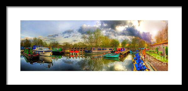 Yhun Suarez Framed Print featuring the photograph Barrow On Soar Panorama by Yhun Suarez