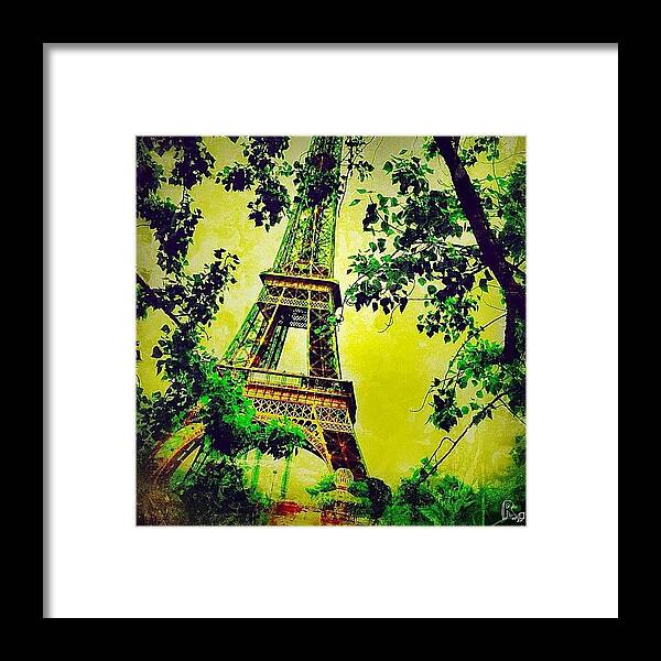 Ig2us Framed Print featuring the photograph Because I ❤ Paris And I Am Extremely by Roberta Robedeau