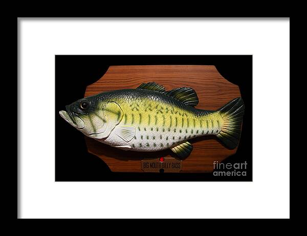 Big Mouth Billy Bass . 7D13533 Framed Print by Wingsdomain Art and  Photography - Fine Art America