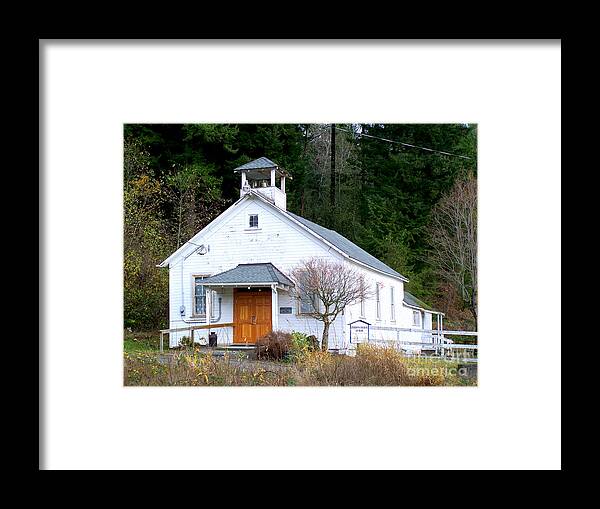 Old Church Building Framed Print featuring the photograph Christs Church at Elbe Washington by Kathy White
