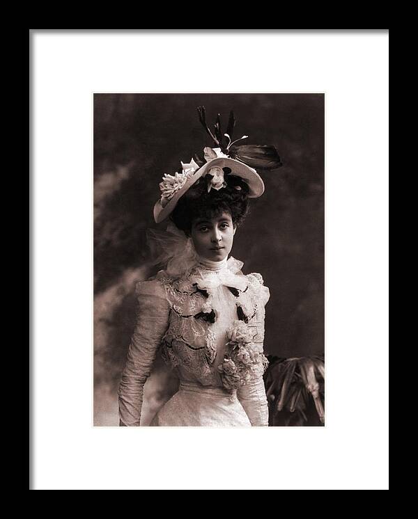 History Framed Print featuring the photograph Consuelo Vanderbilt 1877-1964 by Everett