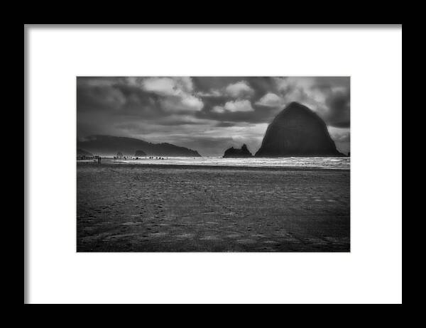 Cannon Beach Framed Print featuring the photograph Fog Rolling In by David Patterson