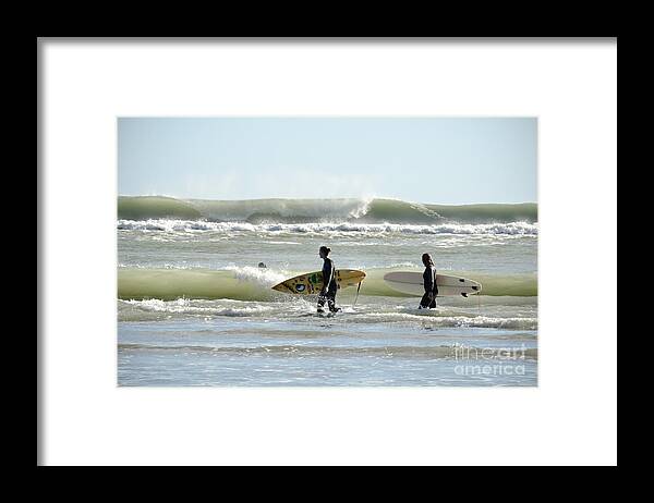 Surf Framed Print featuring the photograph Good Surf by Yurix Sardinelly