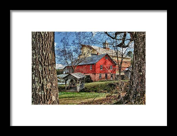 Barn Framed Print featuring the photograph Graves Farm No.2 by Fred LeBlanc