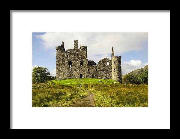 Kilchurn Castle Framed Print featuring the photograph Kilchurn Castle by Chris Thaxter