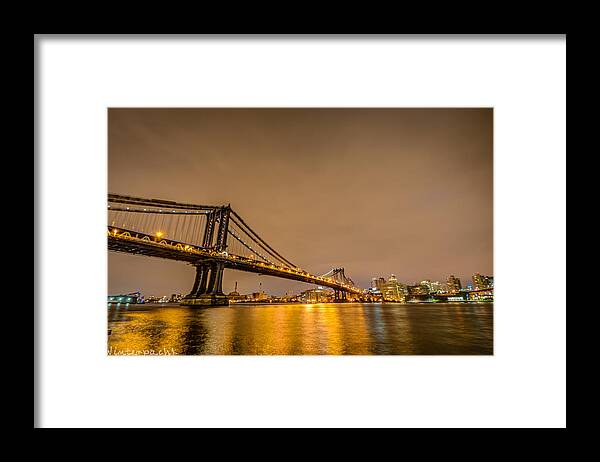New York City Framed Print featuring the photograph Manhattan Bridge by Raf Winterpacht
