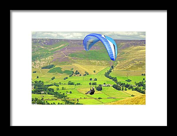 Derbyshire Framed Print featuring the photograph Paragliding off Mam Tor 01 by Rod Johnson