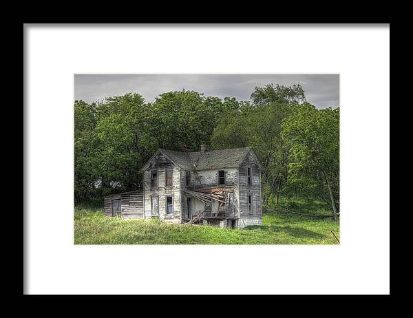 Old Framed Print featuring the photograph The Old Homestead by J Laughlin