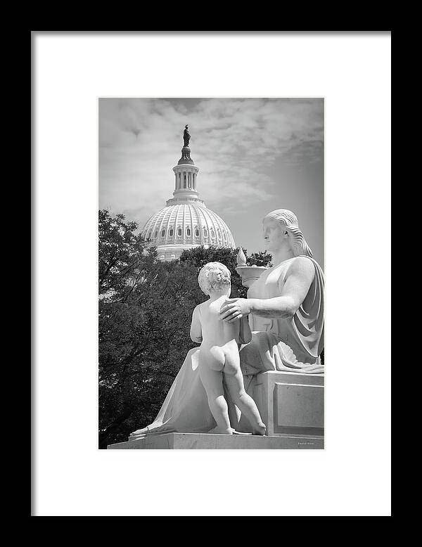 Black And White Framed Print featuring the photograph Woman-Child-Capitol by Frank Mari