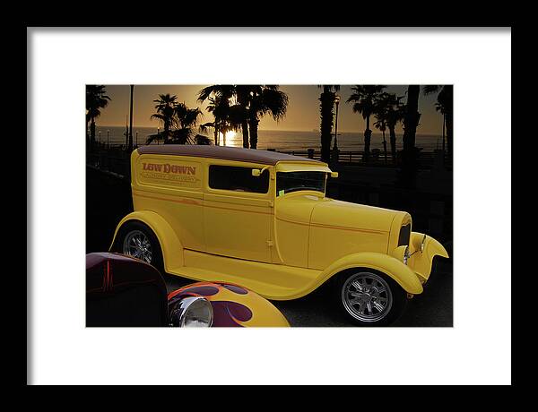 30 Framed Print featuring the photograph Yellow Panel by Bill Dutting