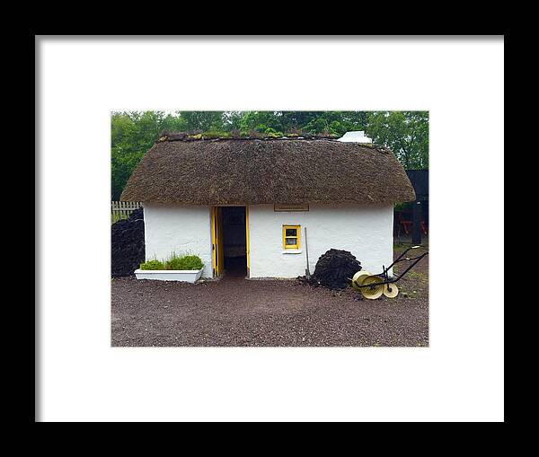Small Irish Cottage Framed Print featuring the photograph Ireland Cottage by Sue Morris