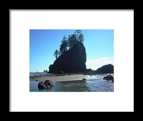 Twilight Framed Print featuring the photograph Seastacks at Second Beach La Push #1 by Kelly Manning