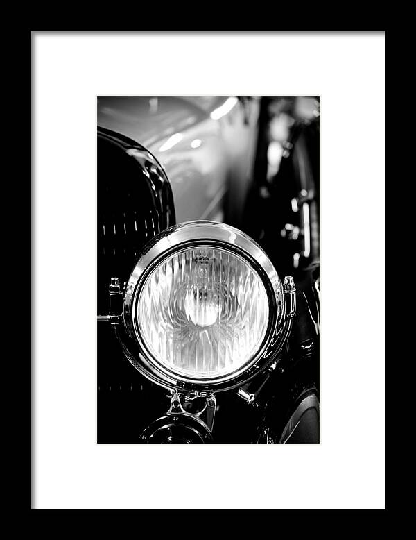 1925 Lincoln Framed Print featuring the photograph 1925 Lincoln Town Car Headlight by Sebastian Musial
