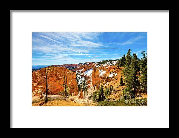 Black Birch Canyon Framed Print featuring the photograph Bryce Canyon Utah #6 by Raul Rodriguez