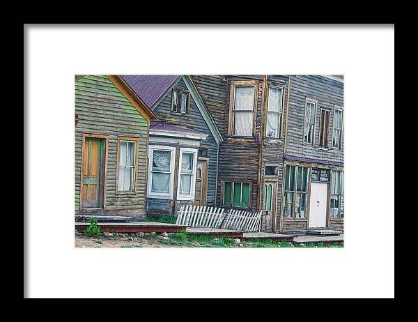 Historic Buildings Framed Print featuring the photograph A Haimish Abode From A Bygone Era by Bijan Pirnia