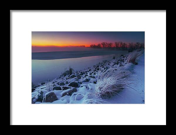 Colorado Framed Print featuring the photograph A Sunrise Cold by John De Bord
