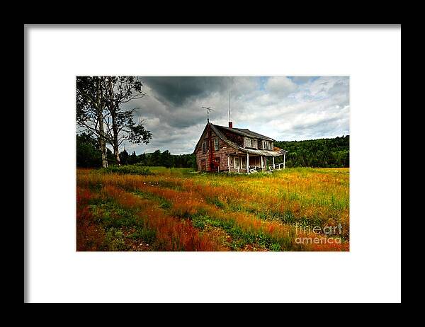 Farm House Framed Print featuring the photograph Abandon House by Steve Brown