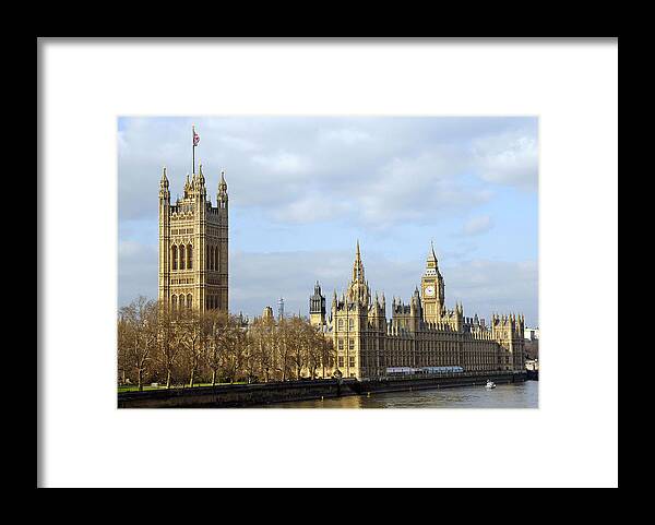London Framed Print featuring the photograph Along the Thames by Stephen Anderson