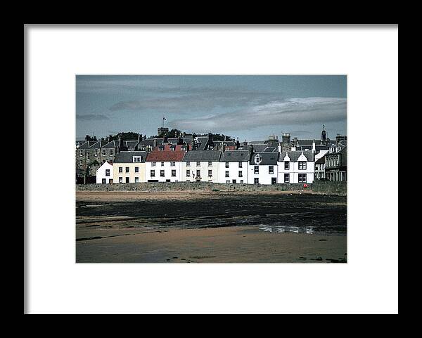 Anstruther Framed Print featuring the photograph Anstruther Beach by Kenneth Campbell
