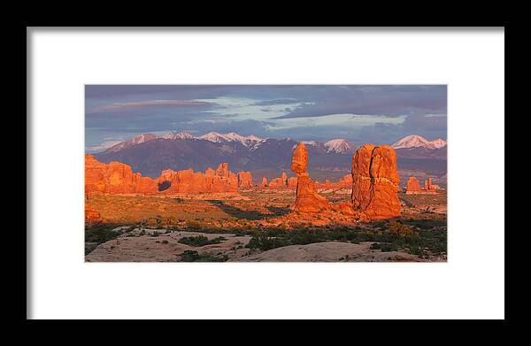 Sunset Framed Print featuring the photograph Arches Sunset by Aaron Spong