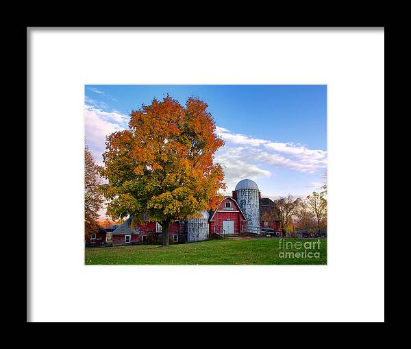 Fall Framed Print featuring the photograph Autumn at Lusscroft Farm by Mark Miller