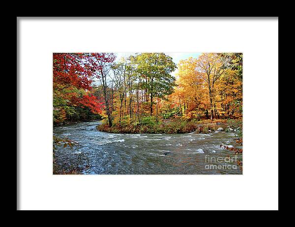 Landscape Framed Print featuring the photograph Autumn Delight by Sandra Huston