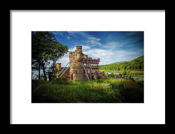 Bannerman Castle Framed Print featuring the photograph Bannerman Castle on Pollepel Island by John Morzen
