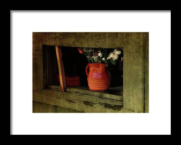 Barns Framed Print featuring the photograph Barn Window by Elaine Manley