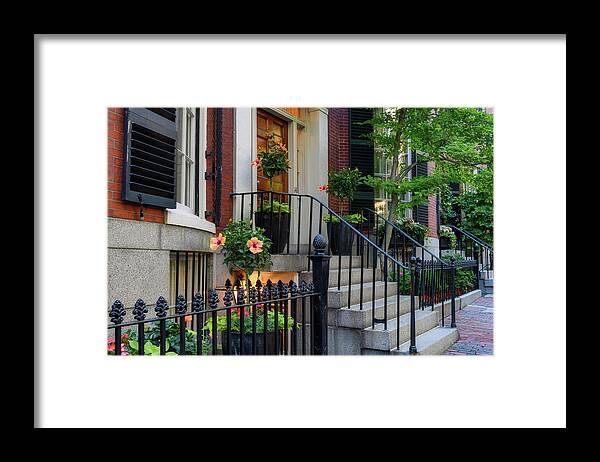 Beacon Hill Framed Print featuring the photograph Beautiful Entrance by Michael Hubley