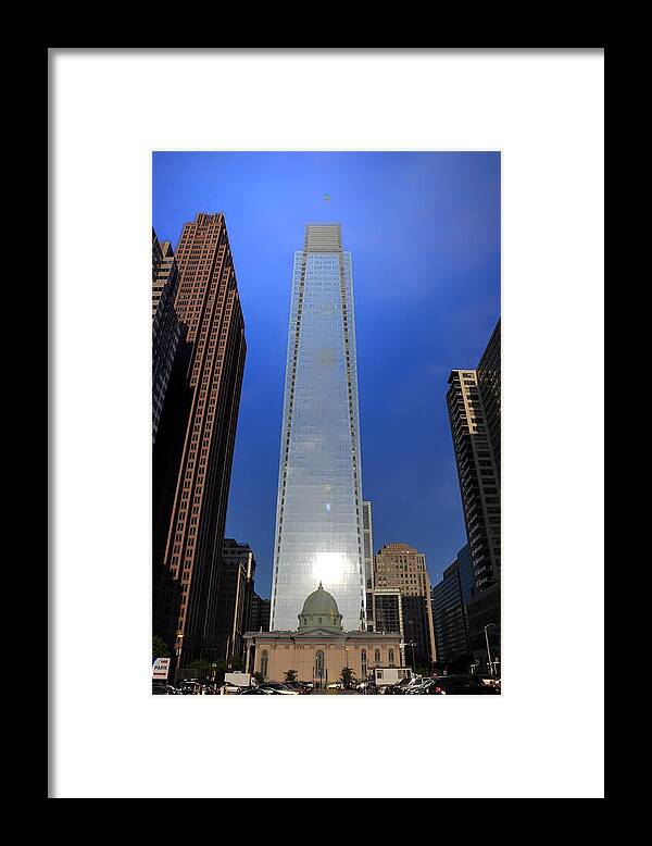 Center Framed Print featuring the photograph Big City Life by Bill Cannon