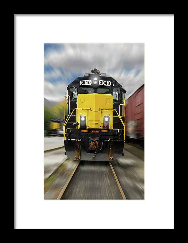 Railroad Framed Print featuring the photograph Blue Rridge Southern 3940 On The Move by Mike McGlothlen