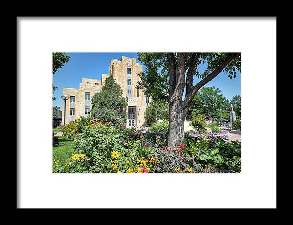 Boulder Framed Print featuring the photograph Boulder Court House by Lorraine Baum