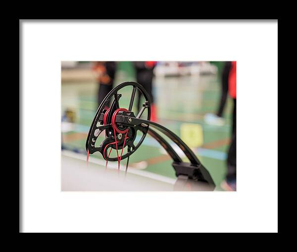 Bow Framed Print featuring the photograph Bow by Hector Lacunza
