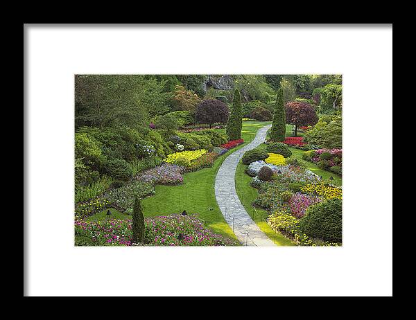 Gardens Framed Print featuring the photograph Butchart Gardens by Eunice Gibb