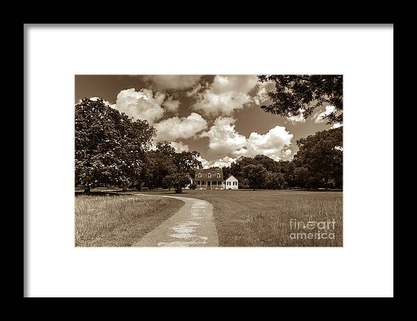 Charles Pinckney Historic Site Framed Print featuring the photograph Charles Pinckney's Snee Farm Country Retreat by Dale Powell