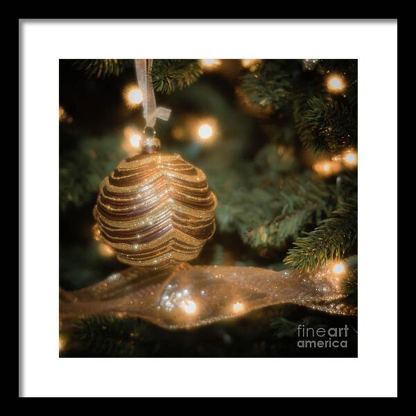 Christmas Framed Print featuring the photograph Christmas tree by Agnes Caruso