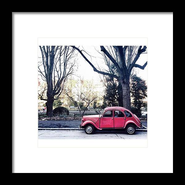 Vintage Framed Print featuring the photograph Citroën 2cv

#berlin #friedenau by Berlinspotting BrlnSpttng