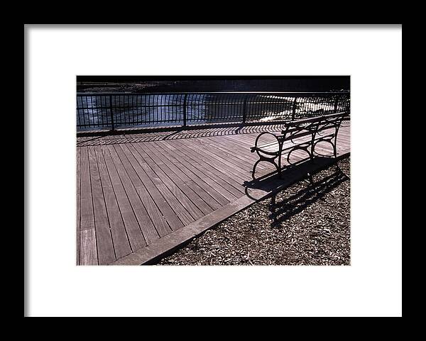 Manhattan Brooklyn Bridge Park Bench Framed Print featuring the photograph Cnrg0404 by Henry Butz
