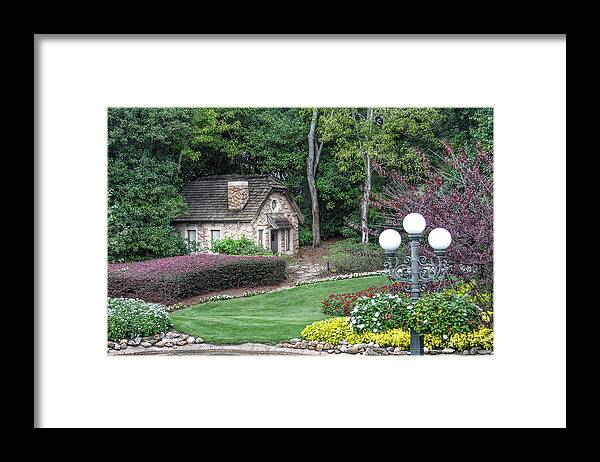 Cottage Framed Print featuring the photograph Country Cottage by Jackson Pearson