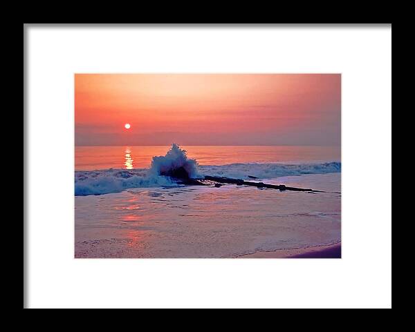 Sunrise Framed Print featuring the photograph Dawn breaker by Bill Jonscher