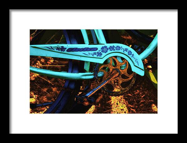 Bicycle Framed Print featuring the photograph Electra Bicycle by Lyle Huisken