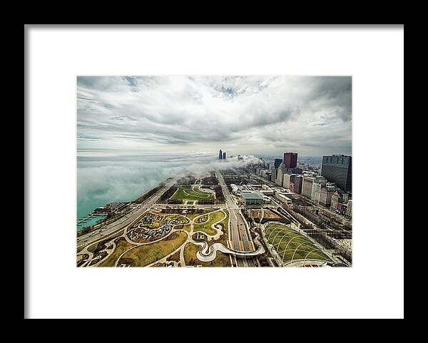 Chicago Framed Print featuring the photograph Fogscape by Raf Winterpacht